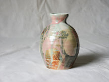 Load image into Gallery viewer, Vase (Pearl of the Orient)
